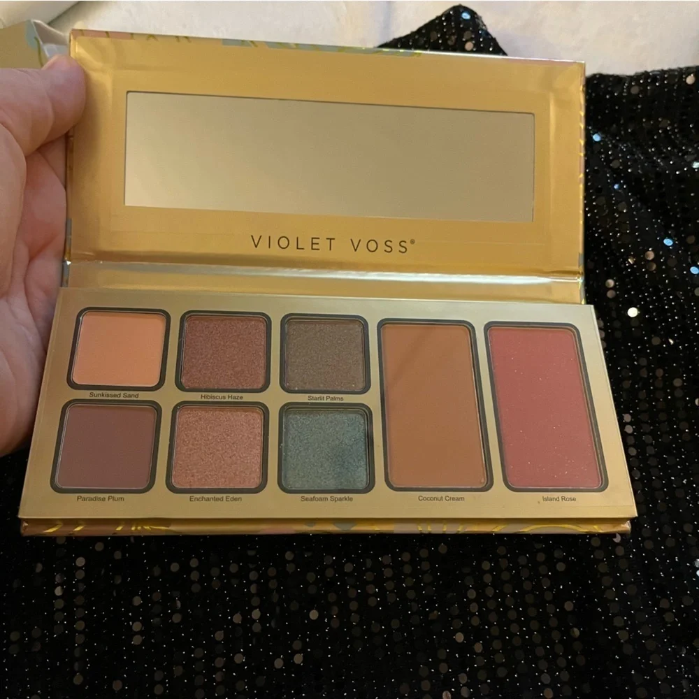 Violet Voss / Pretty In Paradise Face & eye Shadow Palette / NIB